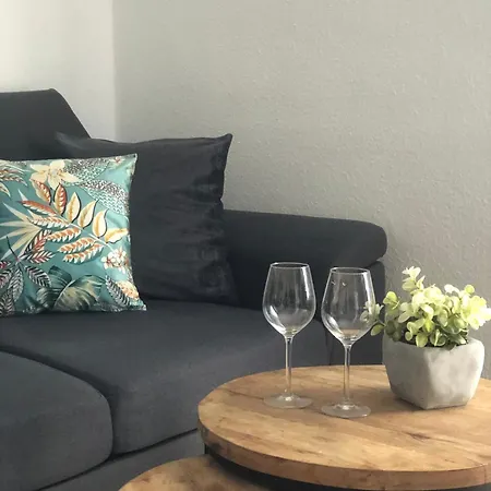 Zentrale 1 1/2 Zimmer *